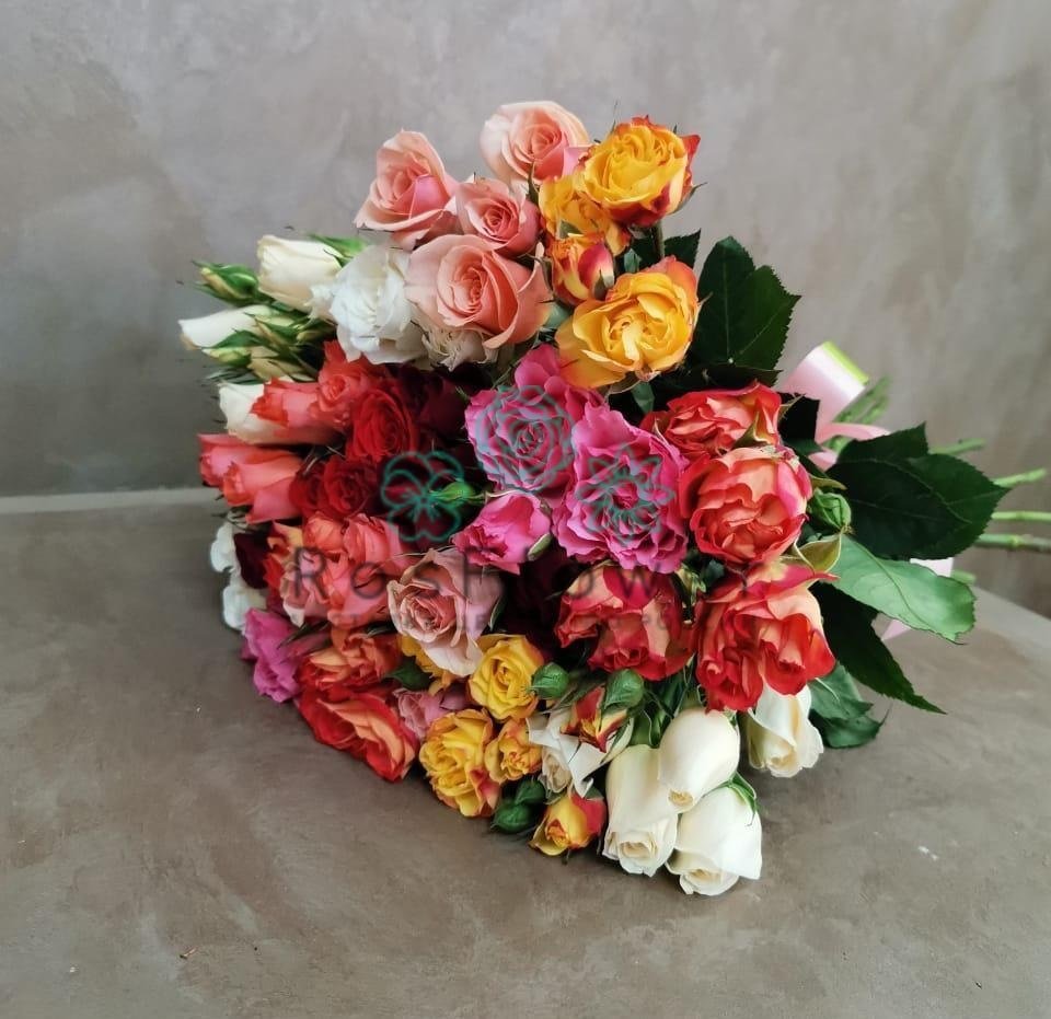 Букет цветов из: Розы в Болгаре