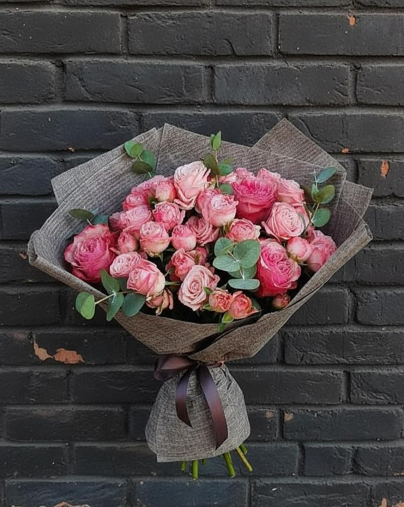 Букет цветов из: Розы в Болгаре