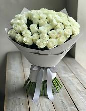Букет 35 Белых роз в Болгаре