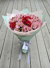 Букет цветов из:  Альстромерии в Болгаре