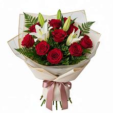 Букет цветов из:  Лилии и Розы в Болгаре