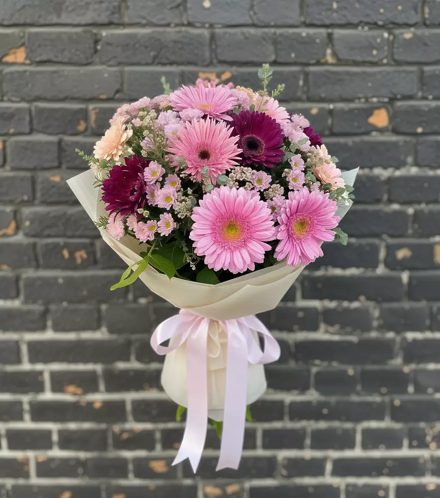 Букет цветов из: Герберы и Хризантемы в Болгаре