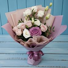 Букет цветов из:  Розы и Лизиантусы в Болгаре