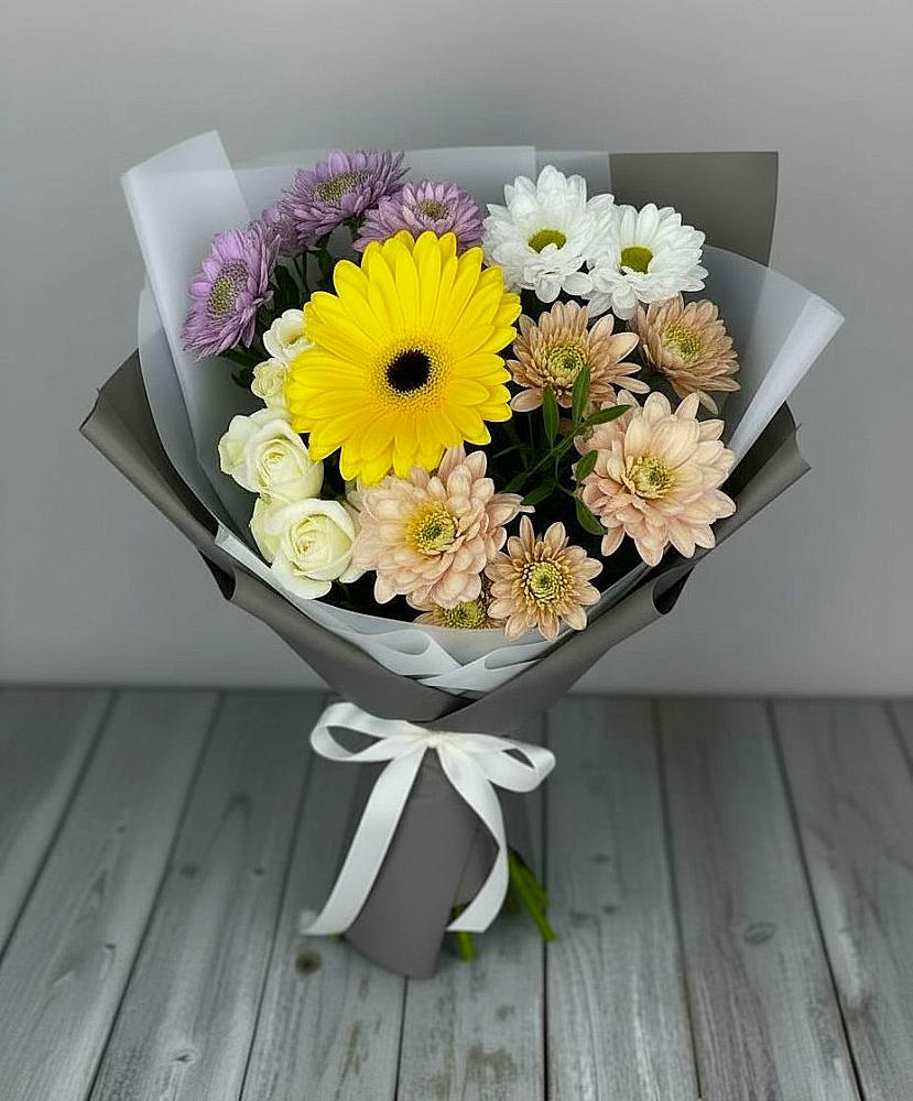 Букет цветов из: Розы, Герберы и Хризантемы в Болгаре