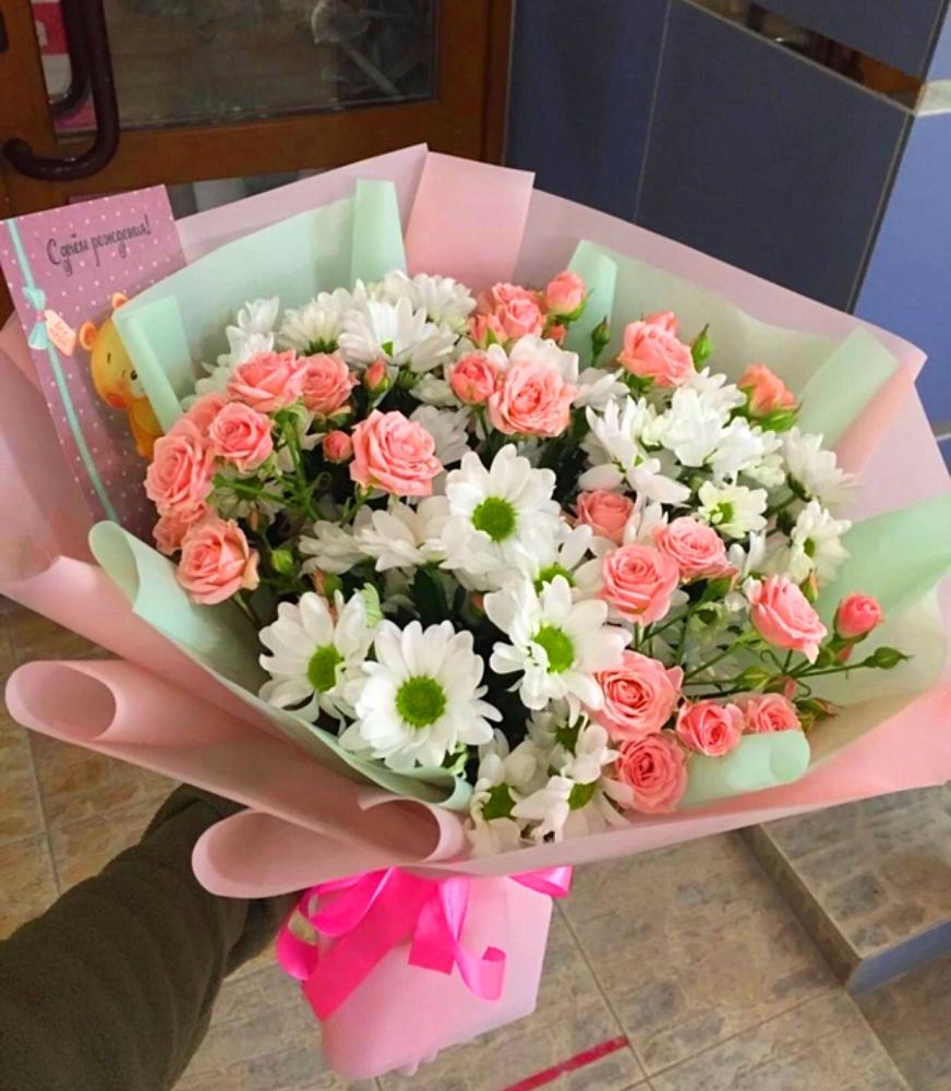 Букет цветов из: Розы и Хризантемы в Болгаре