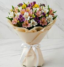 Букет цветов из:  Альстромерии в Болгаре