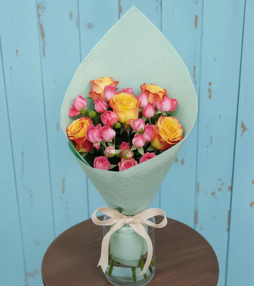 Букет цветов из: Розы в Болгаре