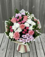 Букет цветов из:  Альстромерии, Гвоздики, Розы и Хризантемы в Болгаре