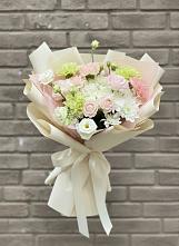 Букет цветов из:  Гвоздики, Розы, Лизиантусы и Хризантемы #REPLACE_PRED# Болгаре