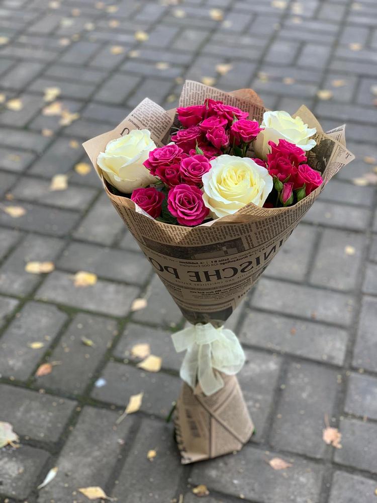 Букет цветов из: Розы в Болгаре