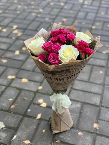 Букет цветов из: Розы в Болгаре