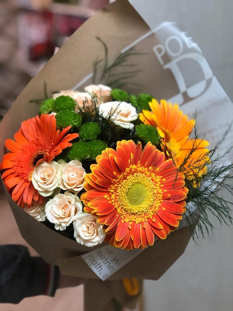 Букет цветов из: Герберы, Хризантемы и Розы в Болгаре