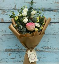 Букет цветов из:  Розы и Лизиантусы #REPLACE_PRED# Болгаре