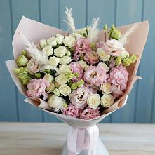 Букет цветов из:  Альстромерии и Розы в Болгаре